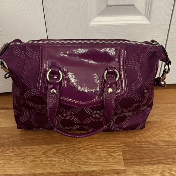 Coach purple hand bag - Picture 4 of 9